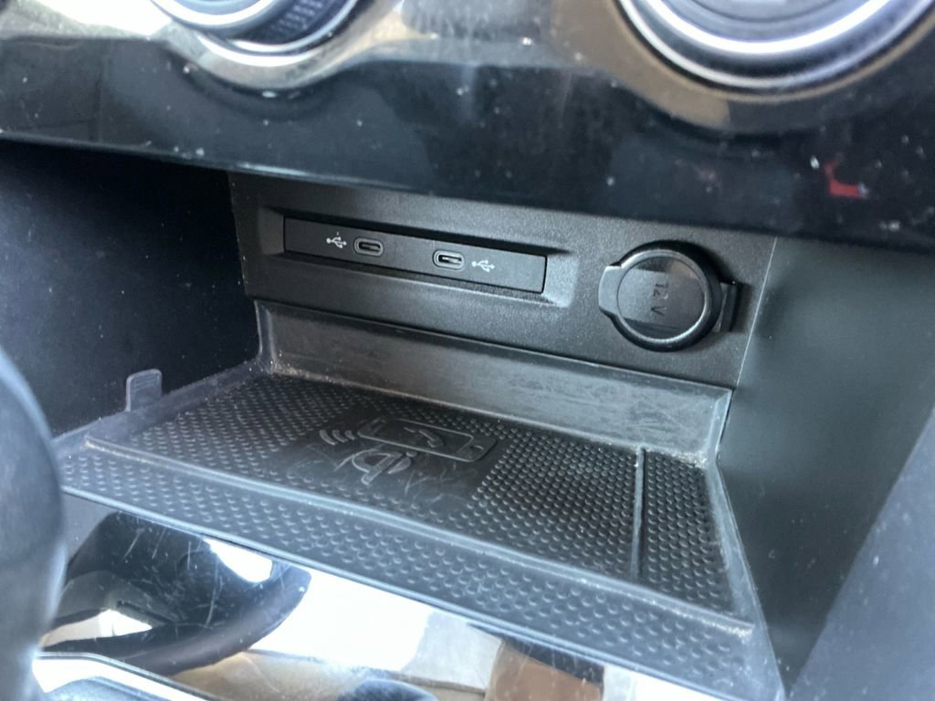 Used 2024 Volkswagen Taos SE image 17