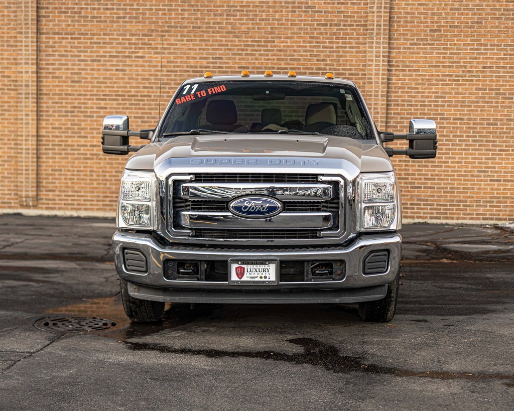 Used 2011 Ford F350 XLT w/ Camper Pkg image 2
