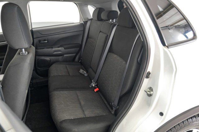 Used 2020 Mitsubishi Outlander Sport ES image 35