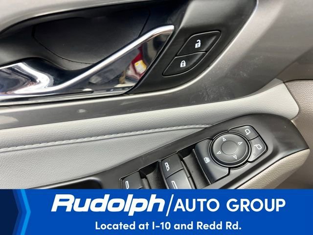 Used 2019 Chevrolet Traverse LT image 13