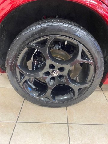 Used 2023 Alfa Romeo Stelvio Estrema image 37