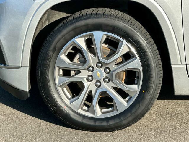 Used 2020 Chevrolet Traverse Premier image 36