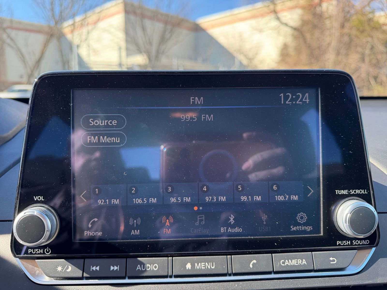 Used 2025 Nissan Altima 2.5 SV image 21