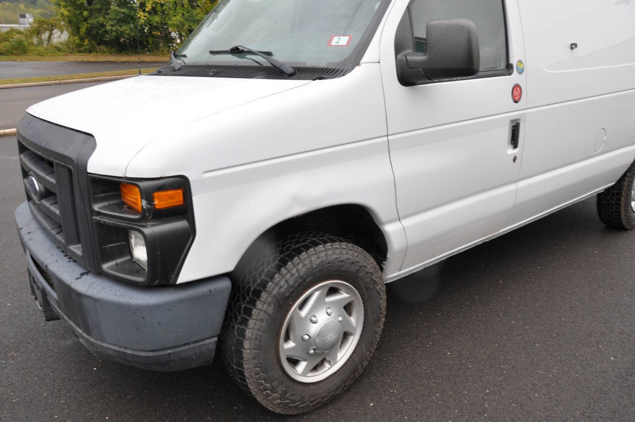 Used 2013 Ford E-250 and Econoline 250 w/ PWR Group image 3