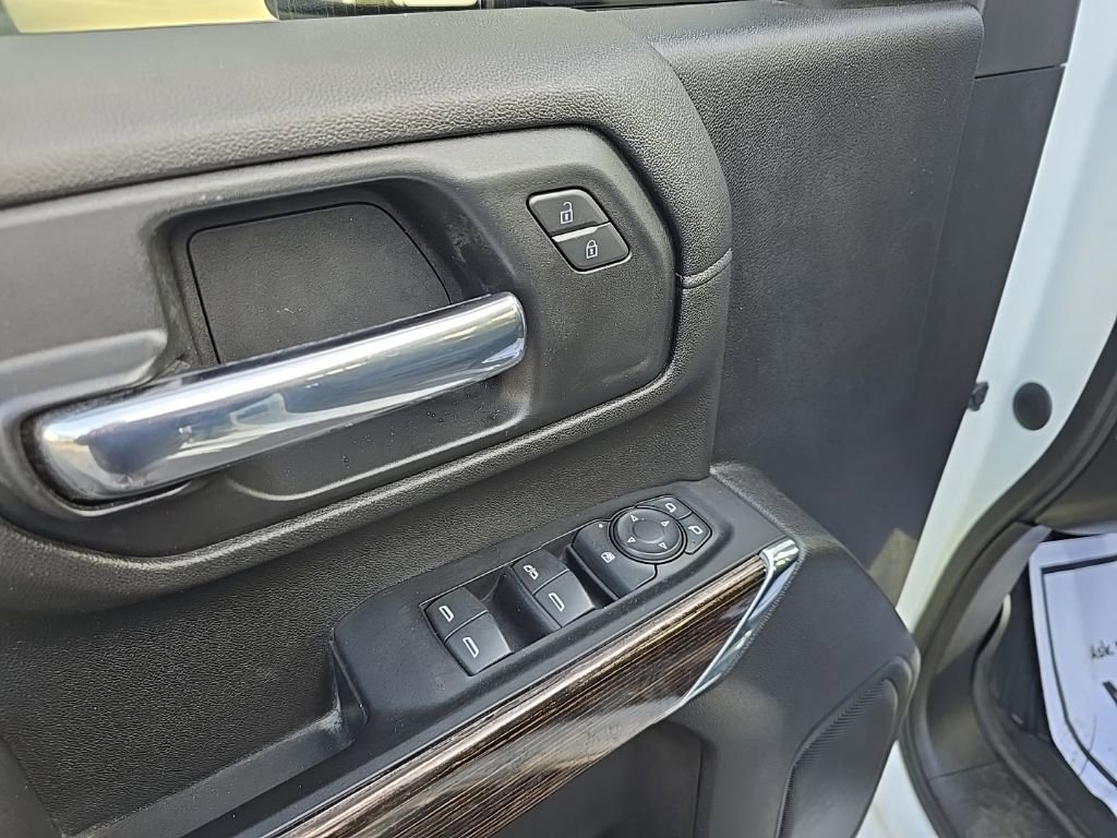 Used 2022 GMC Sierra 2500 SLE w/ SLE Value Package; image 19