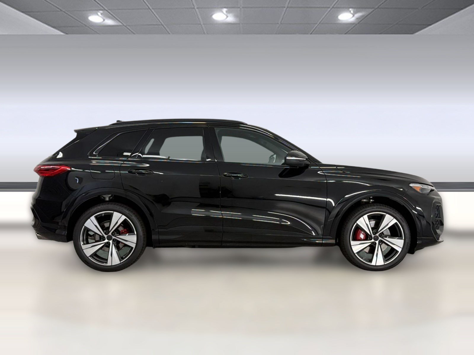 New 2026 Audi SQ5 Premium Plus AWD/4WD image 8