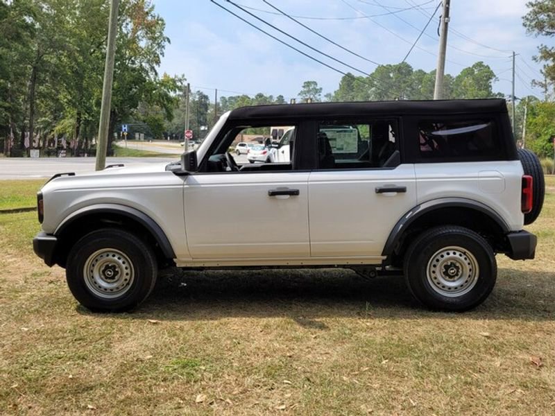 New 2025 Ford Bronco 4-Door AWD/4WD image 4