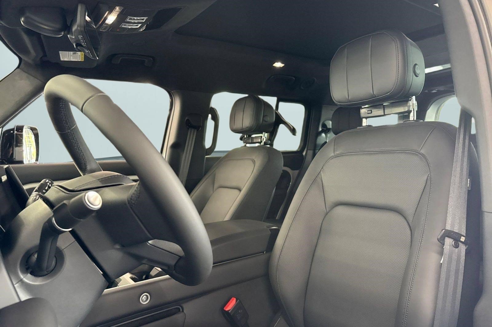 New 2026 Land Rover Defender 130 X AWD/4WD image 28