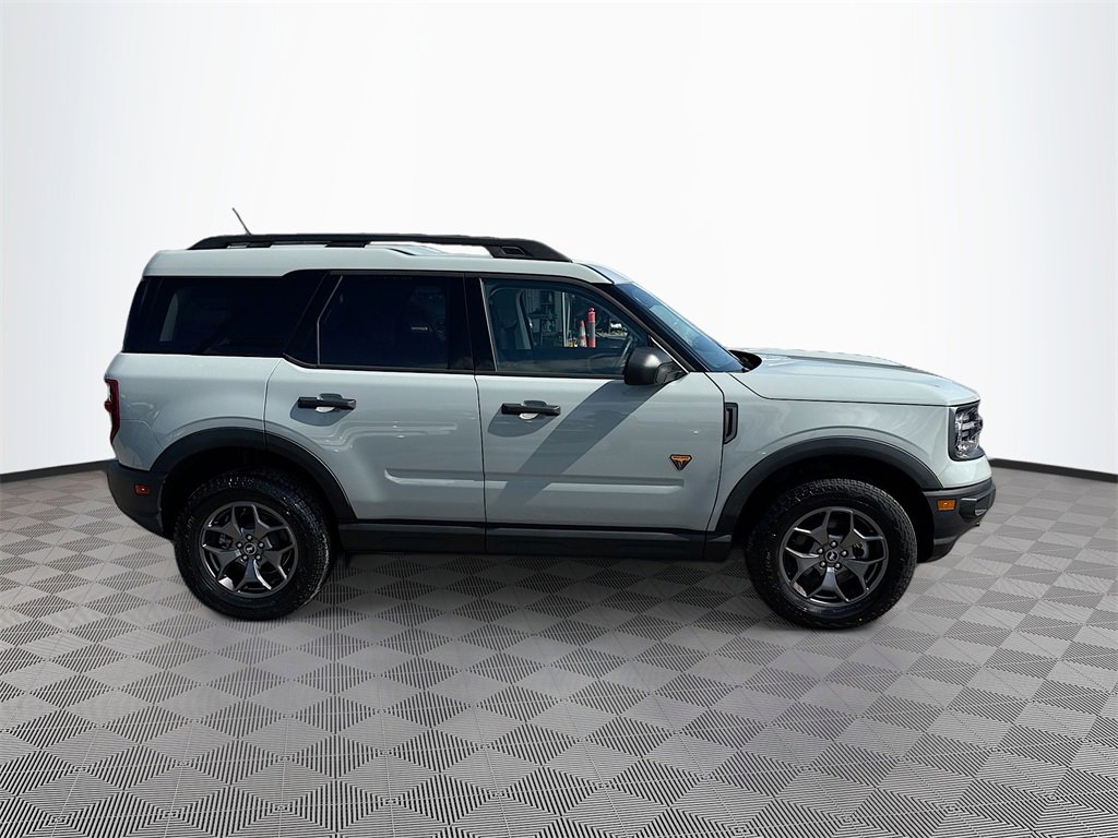 Used 2023 Ford Bronco Sport Badlands image 5