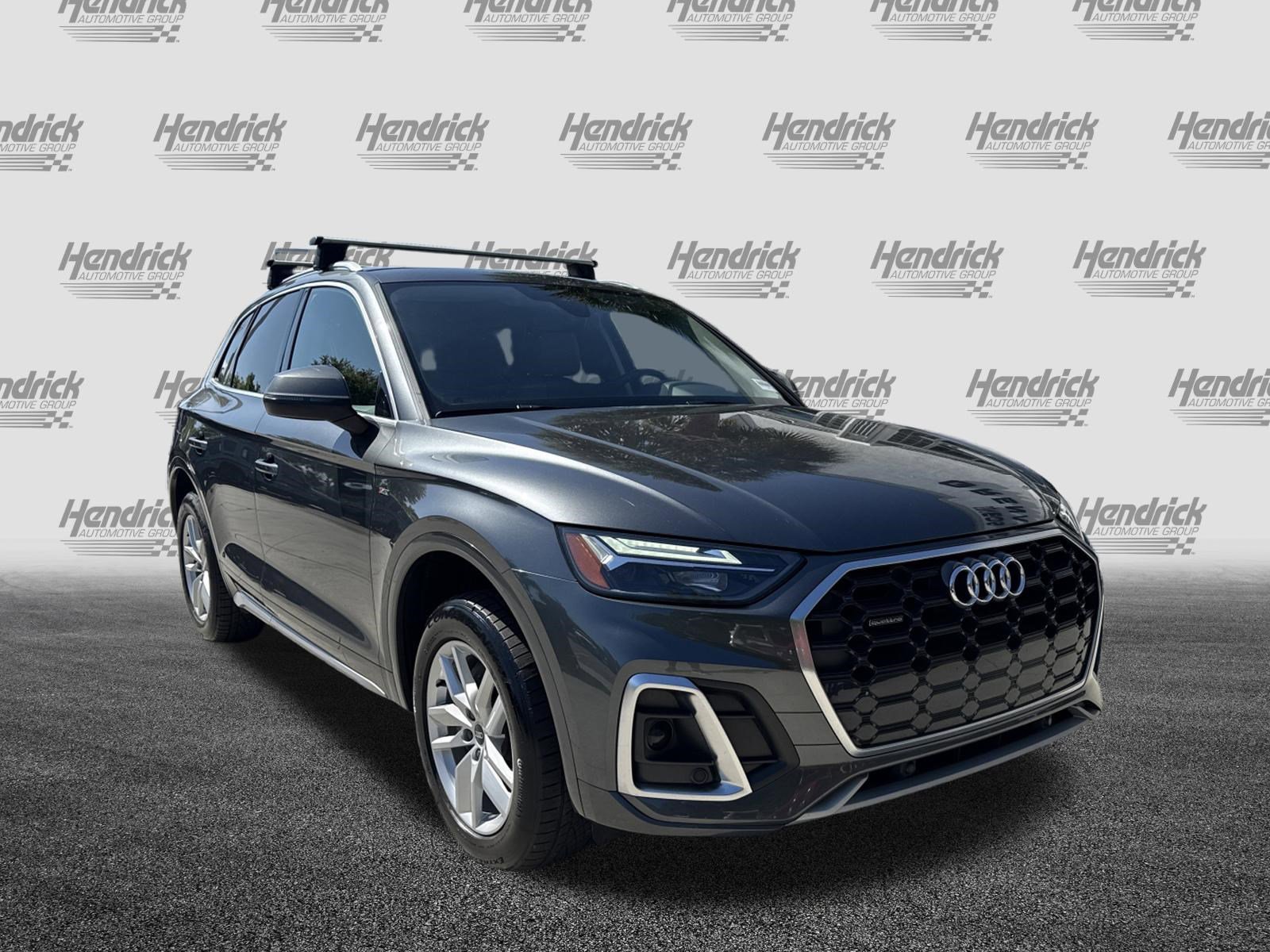 Used 2022 Audi Q5 2.0T Premium w/ Convenience Package image 2