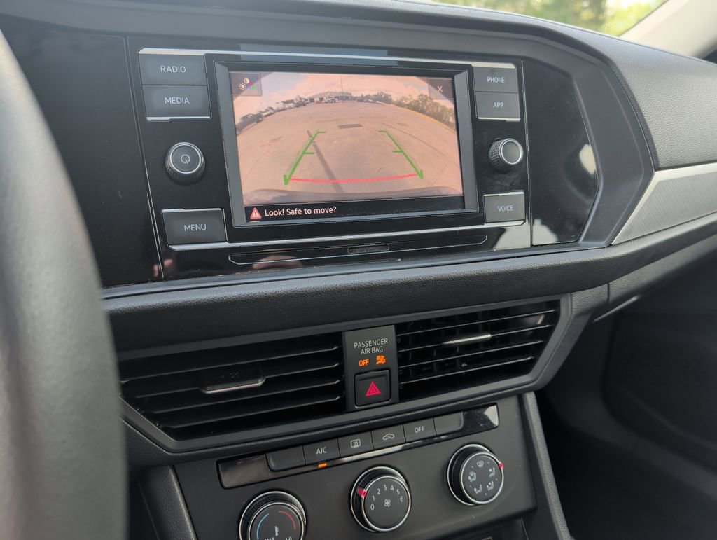 Used 2021 Volkswagen Jetta S w/ Driver Assistance Package image 17