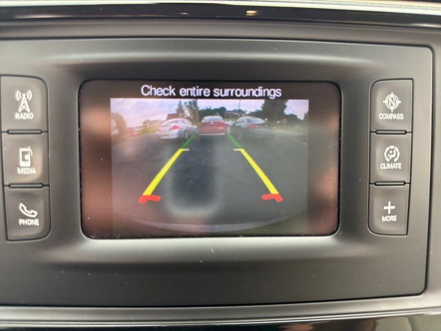 Used 2017 Chrysler Pacifica LX FWD image 40