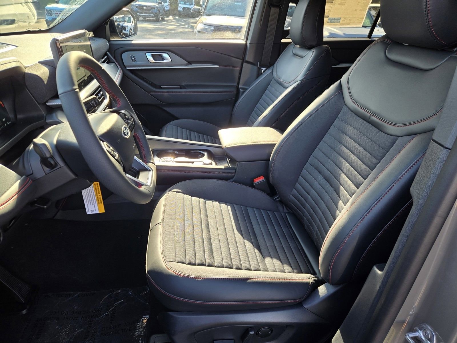 New 2026 Ford Explorer ST-Line w/ ST-Line Street Pack AWD/4WD image 9