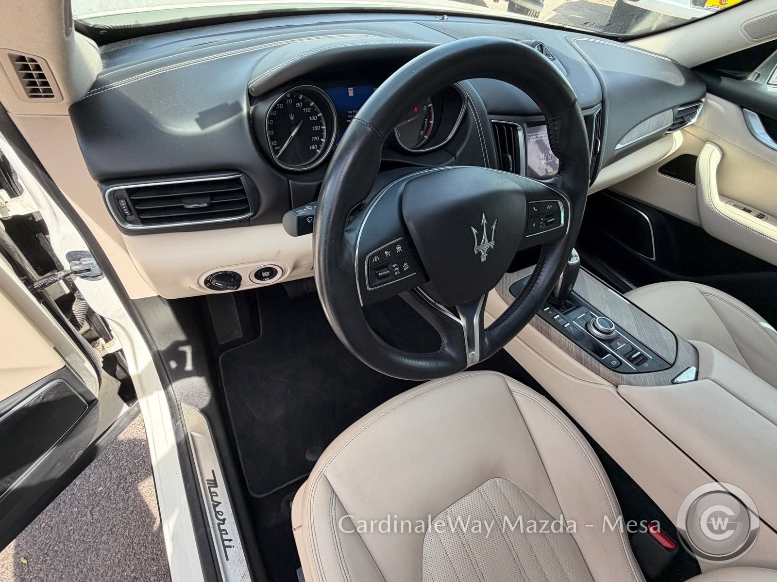 Used 2019 Maserati Levante GranLusso AWD/4WD image 15