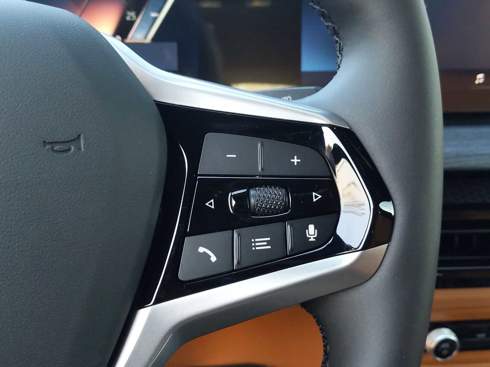 Used 2025 BMW i4 eDrive40 w/ Premium Package image 26