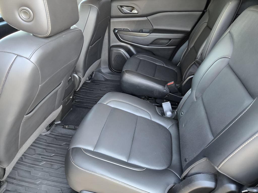 Used 2022 GMC Acadia SLT w/ Elevation Edition FWD image 28