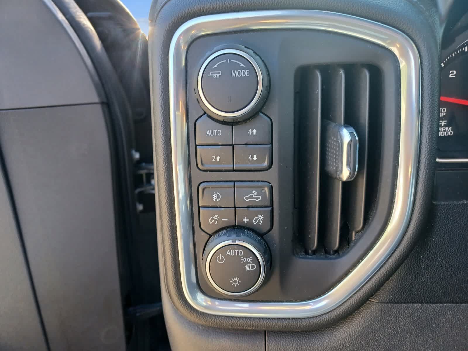 Used 2021 Chevrolet Silverado 1500 RST AWD/4WD image 17