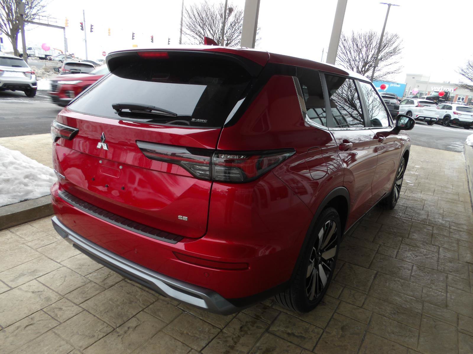 New 2026 Mitsubishi Outlander SE AWD/4WD image 7
