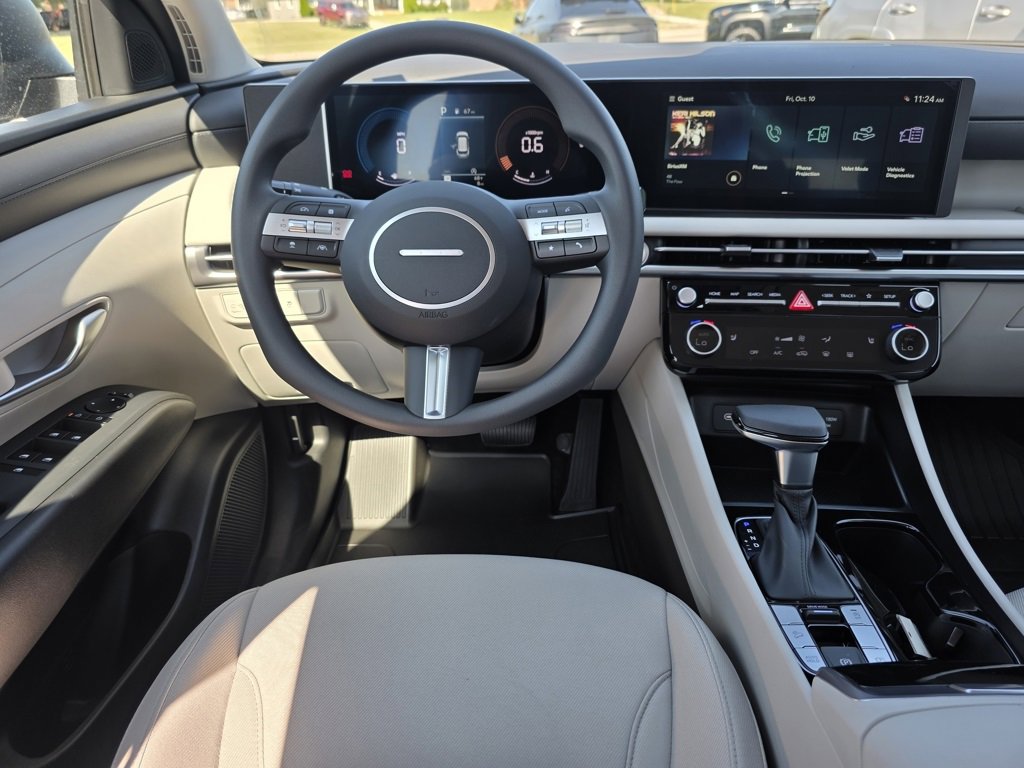 New 2026 Hyundai Tucson SEL image 17