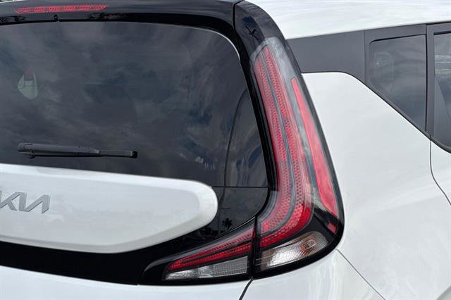 New 2025 Kia Soul LX image 30