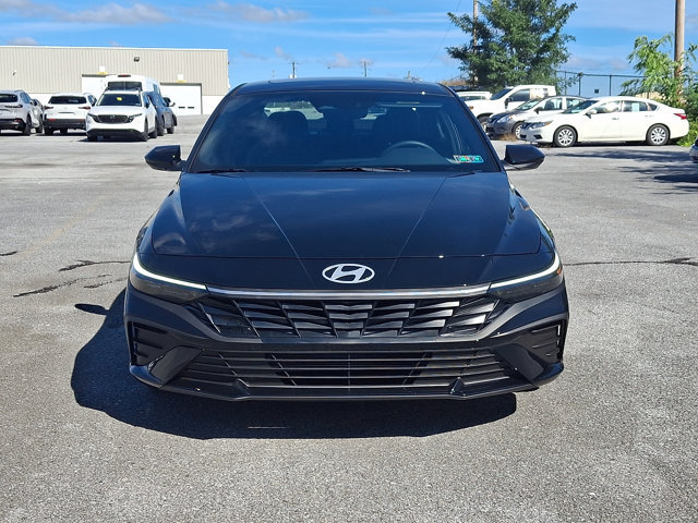 New 2026 Hyundai Elantra SEL Sport FWD image 2