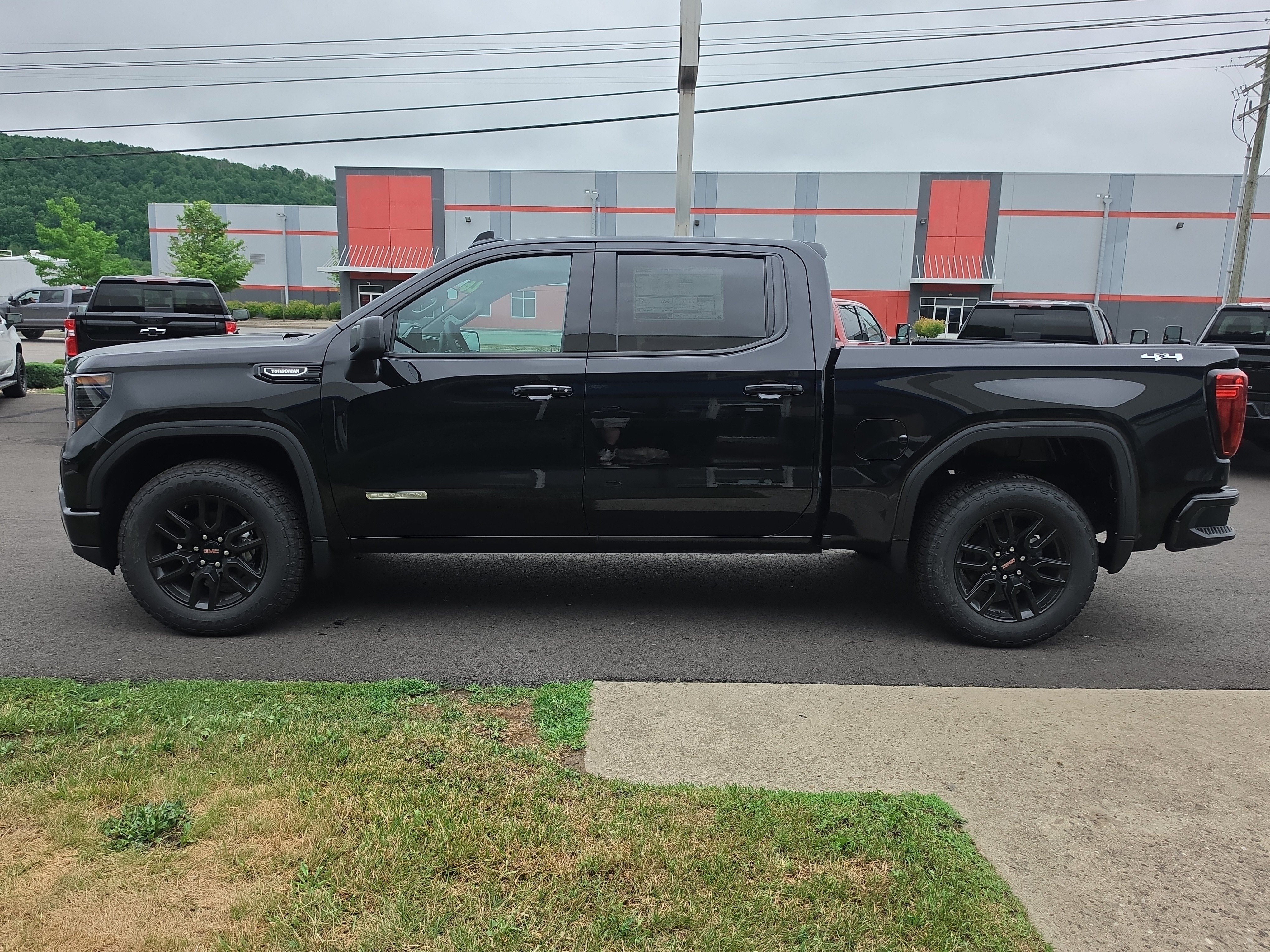 New 2026 GMC Sierra 1500 Elevation AWD/4WD image 7