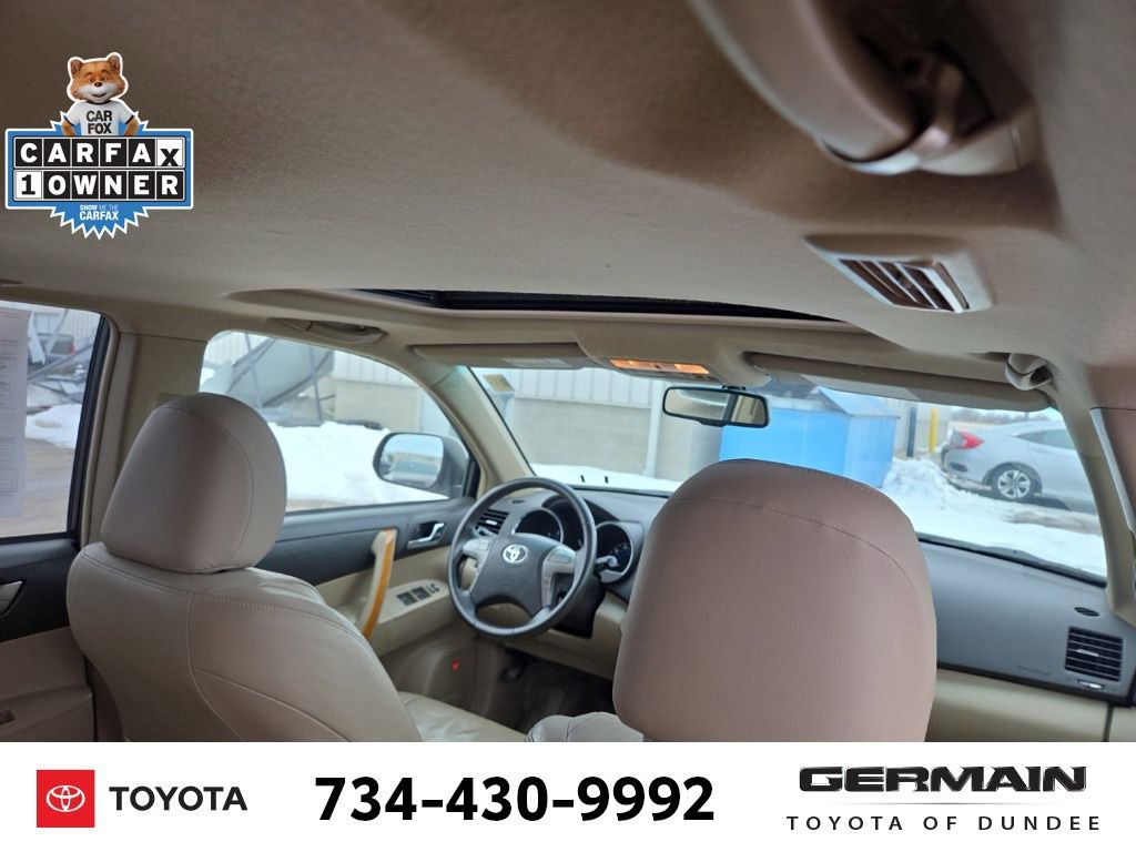 Used 2010 Toyota Highlander Limited image 19