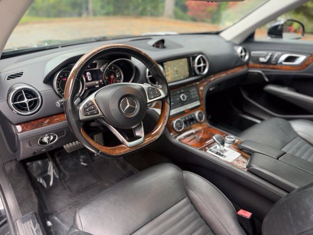 Used 2017 Mercedes-Benz SL 550 image 12