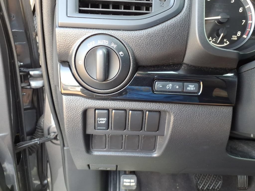 Certified 2022 Nissan Titan SV RWD image 7