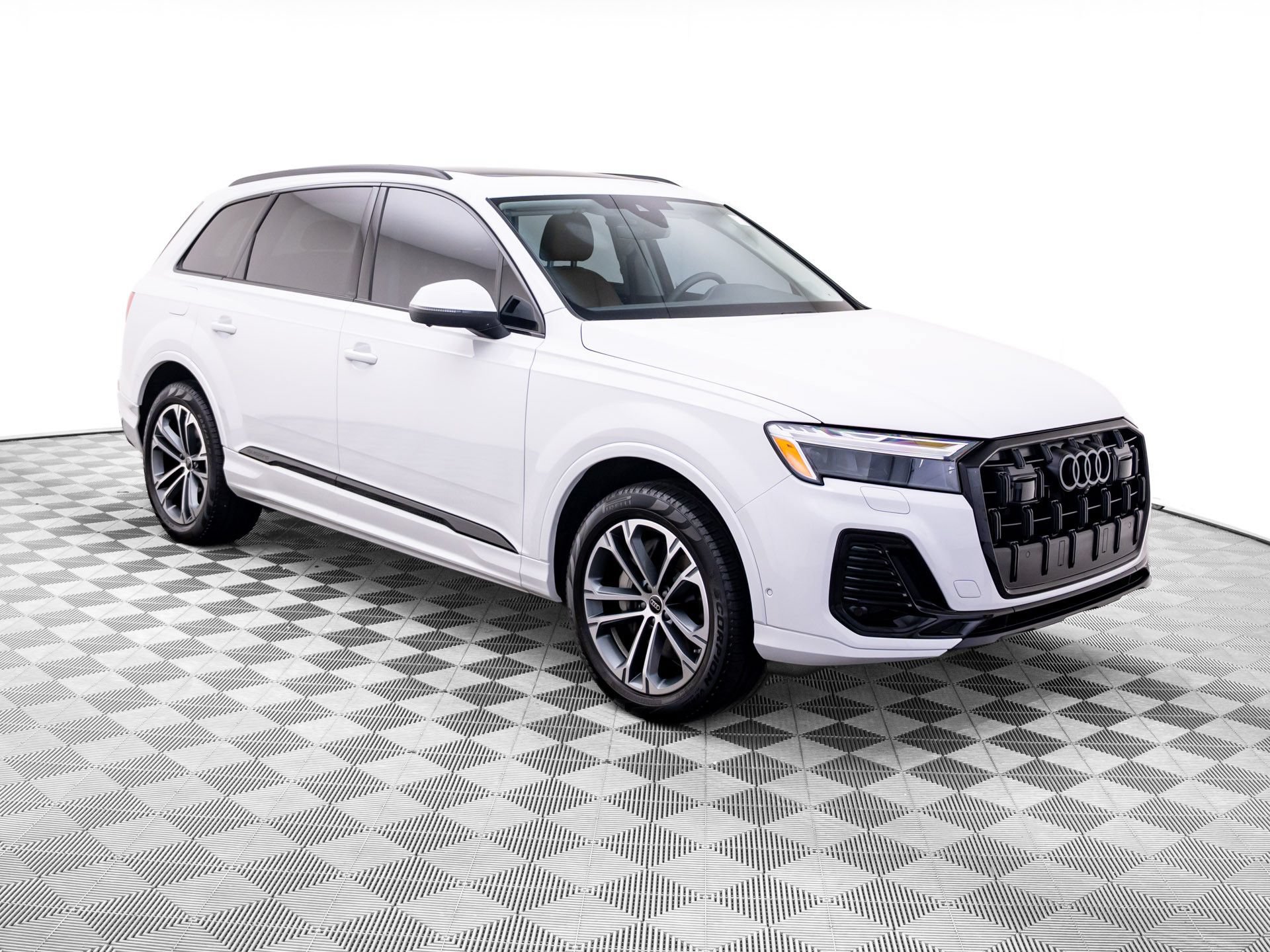 Used 2025 Audi Q7 2.0T Premium Plus AWD/4WD image 7