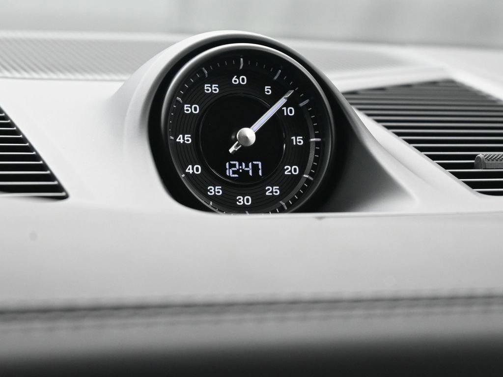 Certified 2026 Porsche Cayenne S AWD/4WD image 18