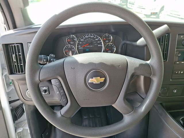 New 2024 Chevrolet Express 4500 w/ Driver Convenience Package RWD image 5
