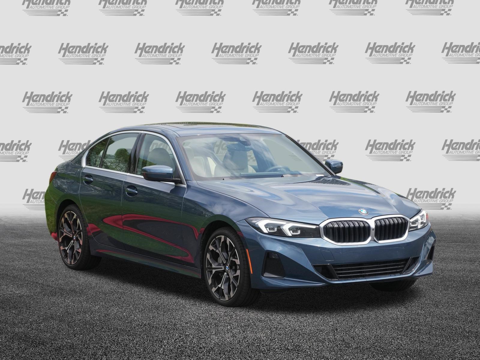 Certified 2025 BMW 330i Sedan RWD image 2