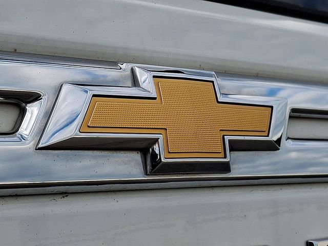 Used 2024 Chevrolet Suburban Premier image 30