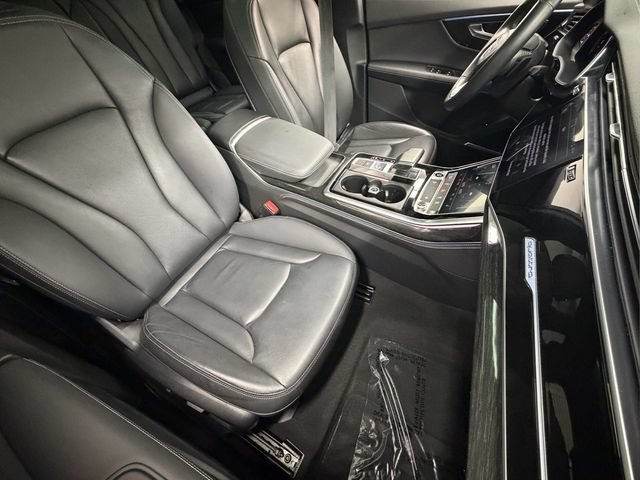 Used 2025 Audi Q7 3.0T Premium Plus AWD/4WD image 29