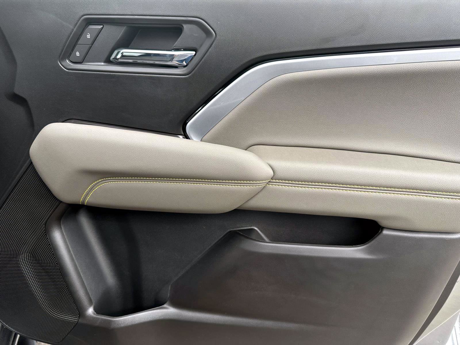 New 2026 Chevrolet Colorado ZR2 w/ Technology Package image 10