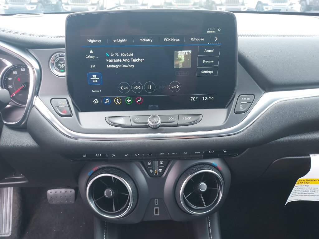 Used 2024 Chevrolet Blazer LT FWD image 21