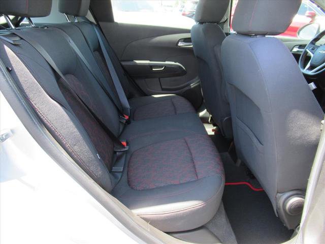 Used 2017 Chevrolet Sonic LT w/ Fun and Sun Package FWD image 29