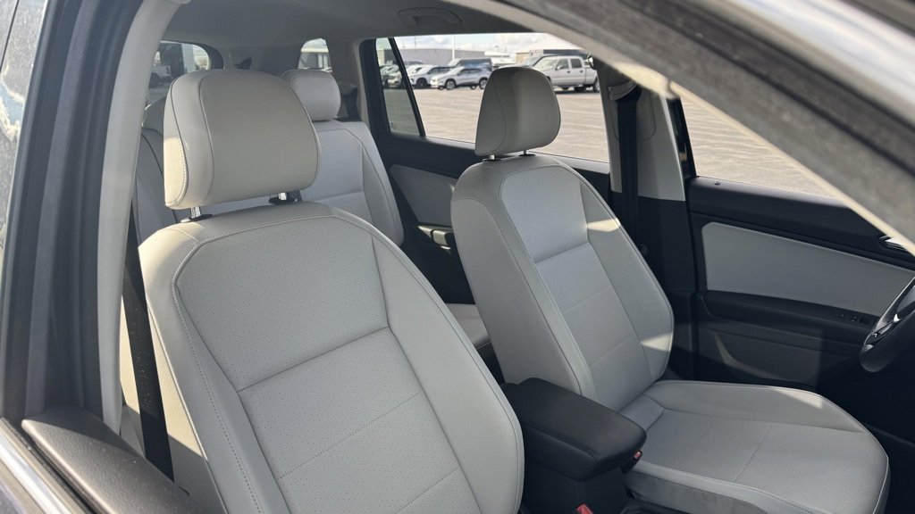 Used 2018 Volkswagen Tiguan SE image 29