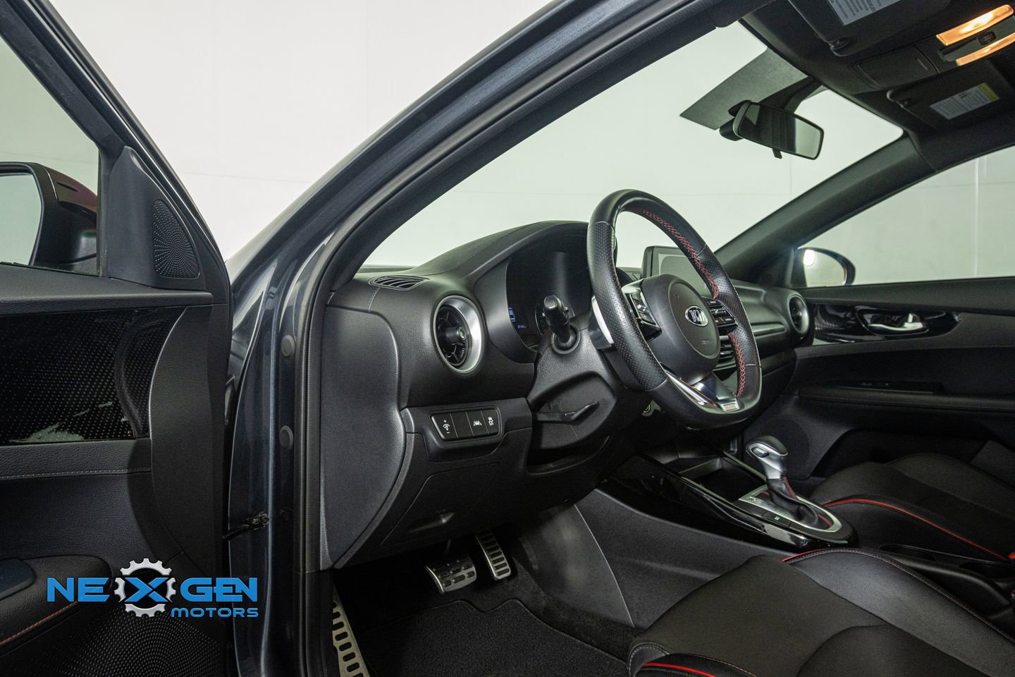 Used 2020 Kia Forte GT FWD image 10