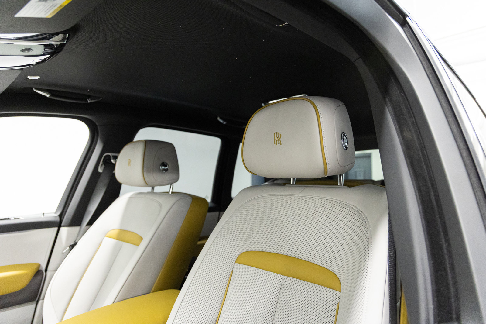 New 2026 Rolls-Royce Cullinan image 47