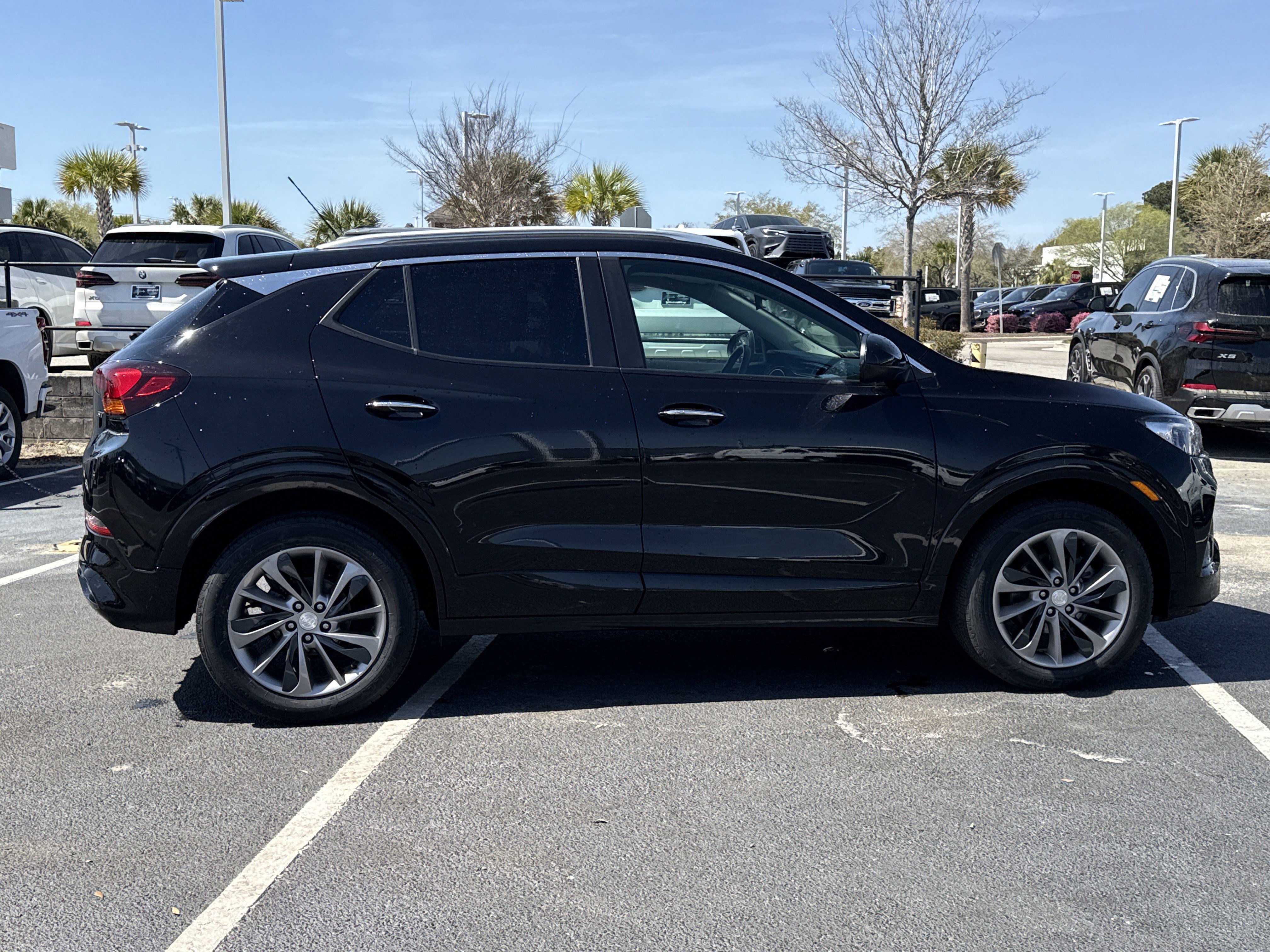 Used 2022 Buick Encore GX Select w/ Sport Touring Package image 19