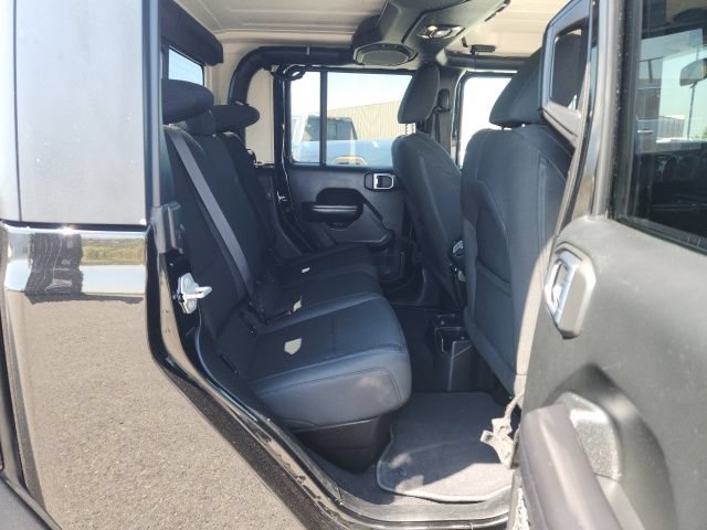 Used 2020 Jeep Gladiator Sport w/ Technology Group AWD/4WD image 25
