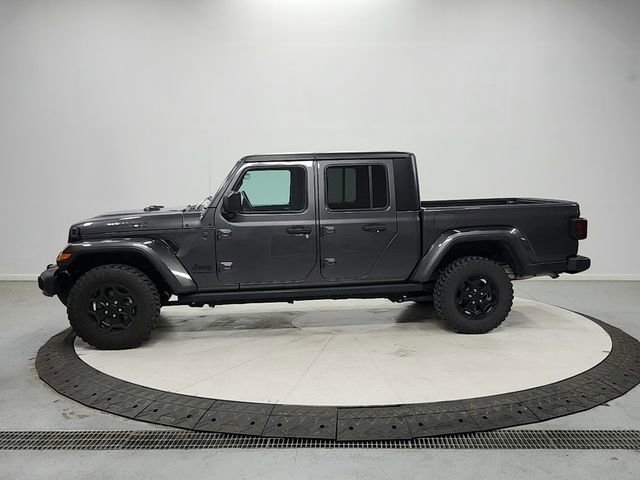Used 2023 Jeep Gladiator Sport AWD/4WD image 4