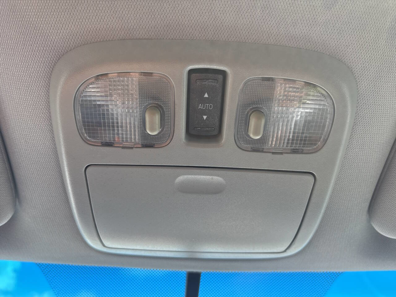 Used 2012 Lincoln MKZ FWD image 12