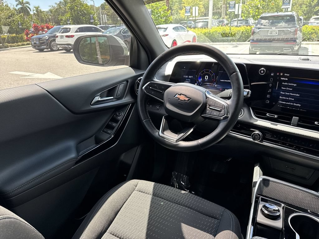 Used 2026 Chevrolet Equinox LT FWD image 21