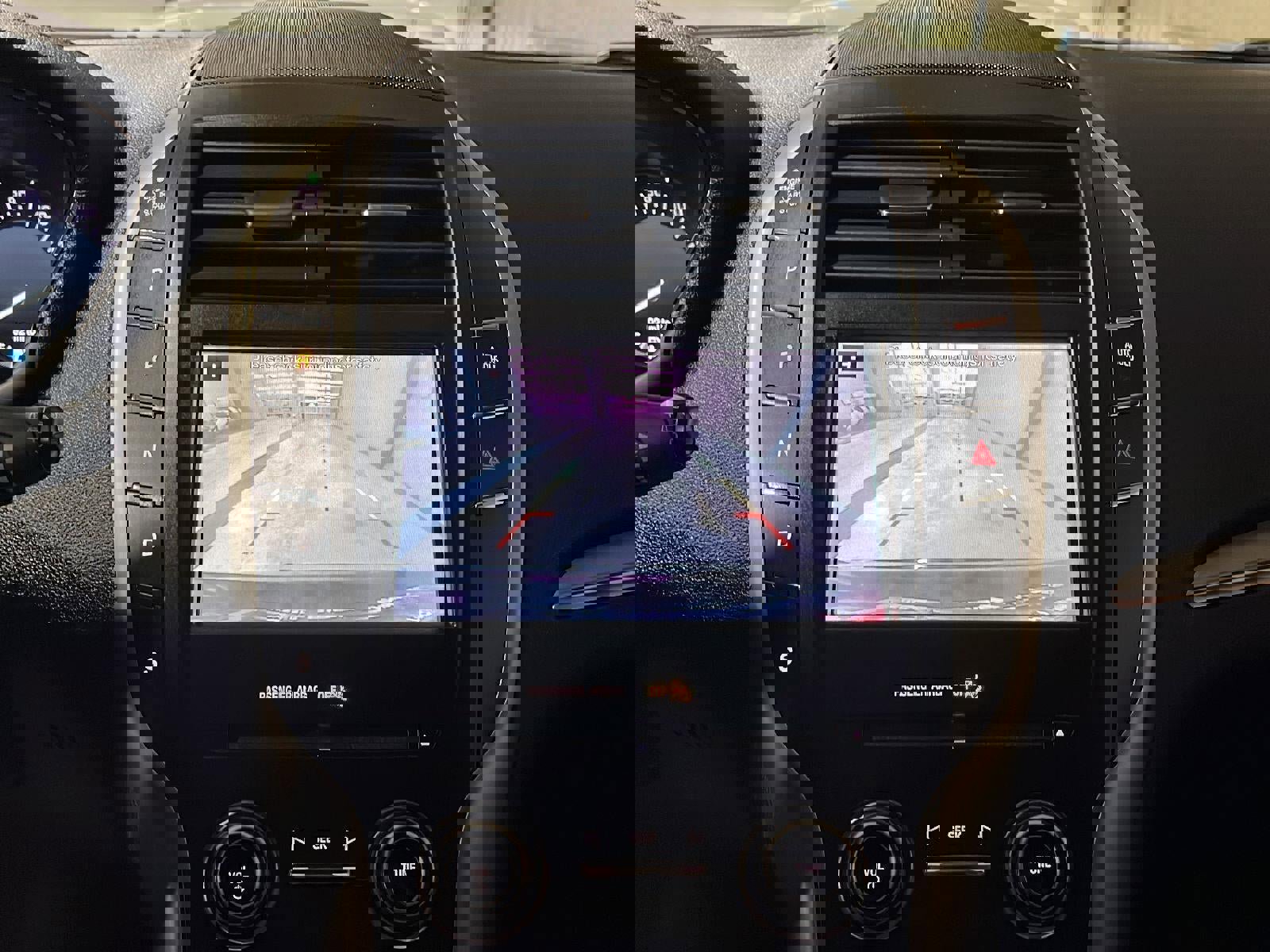 Used 2019 Lincoln MKC Premiere image 22