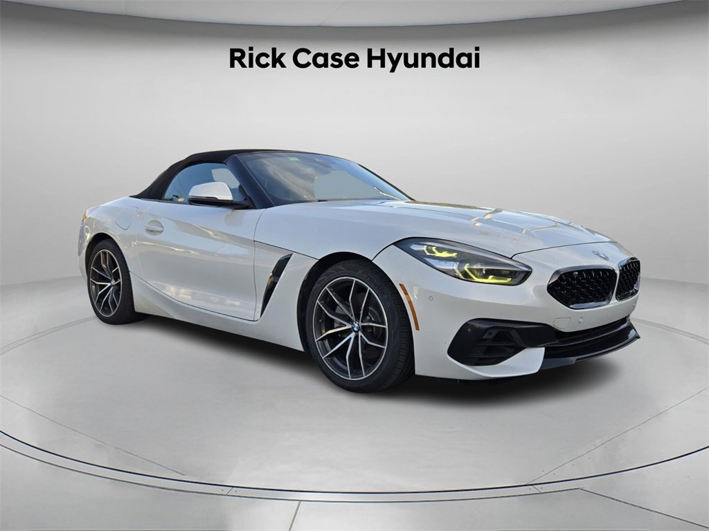 Used 2020 BMW Z4 sDrive30i w/ Convenience Package image 9