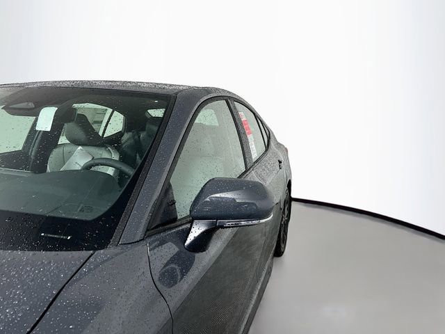 New 2025 Toyota Camry SE image 10