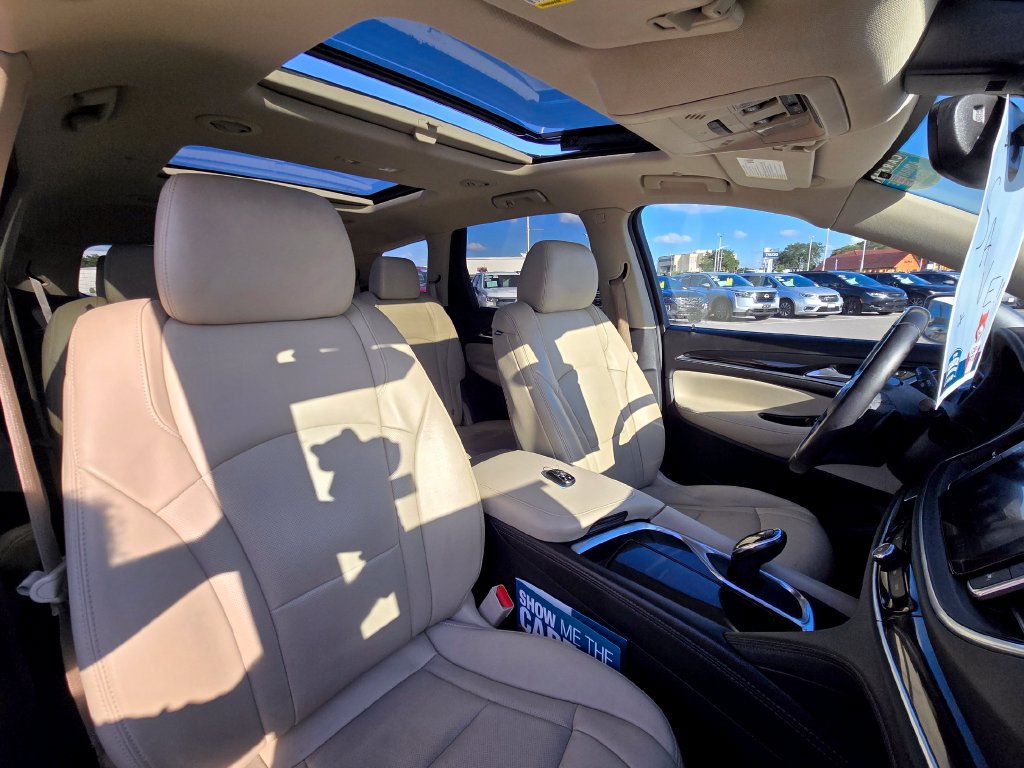 Used 2020 Buick Enclave Premium w/ Sun and Sites Package FWD image 61